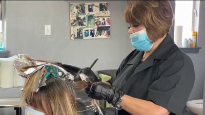 Termina la espera: salones de belleza y barberías reabren sus puertas