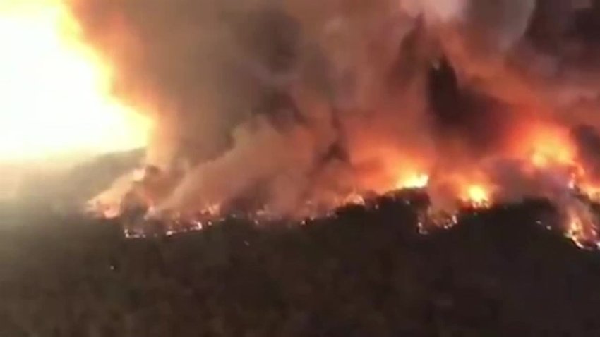 Sigue la batalla en Australia contra incendios que ahora dejan 21 muertos