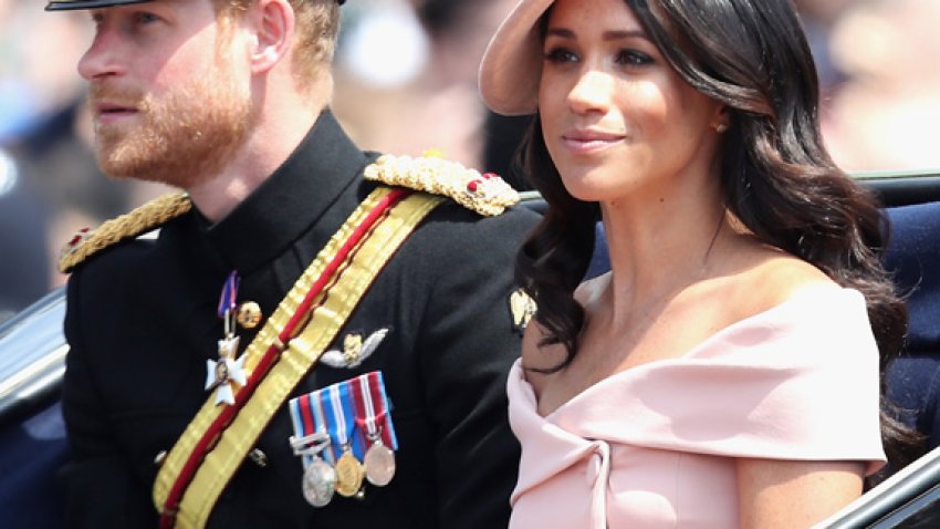 Familia real británica discutirá futuro de Harry y Meghan tras anuncio de dar un “paso atrás”