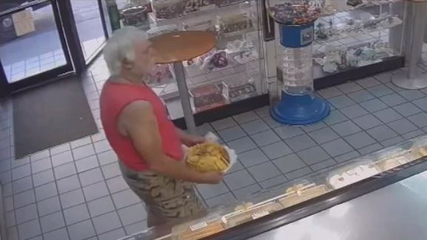 Insólito: termina en la cárcel tras robar pastel