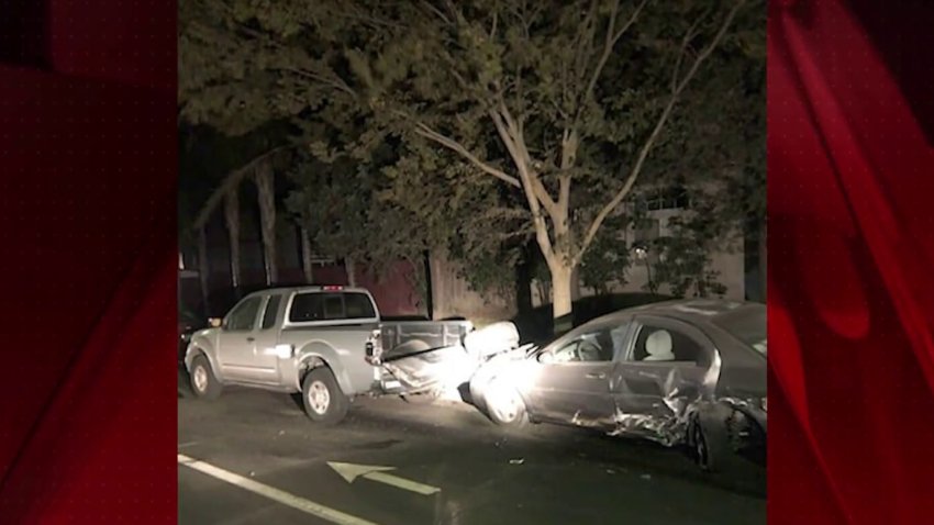 Adolescente es arrestado tras supuestamente conducir alcoholizado y chocar varios vehículos