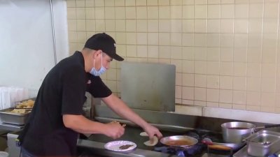 Suben los contagios de COVID-19; negocios al borde de cerrar nuevamente