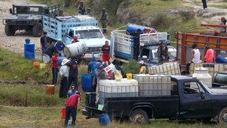 Enfrentamiento de fuerzas armadas con huachicoleros en Puebla