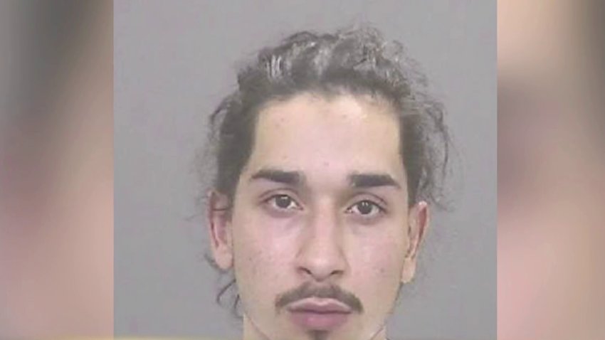 En Clovis: hombre apuñala a tres y escapa de las autoridades