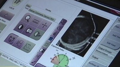 Vacuna contra el COVID-19 podría causar “falso positivo” de cáncer