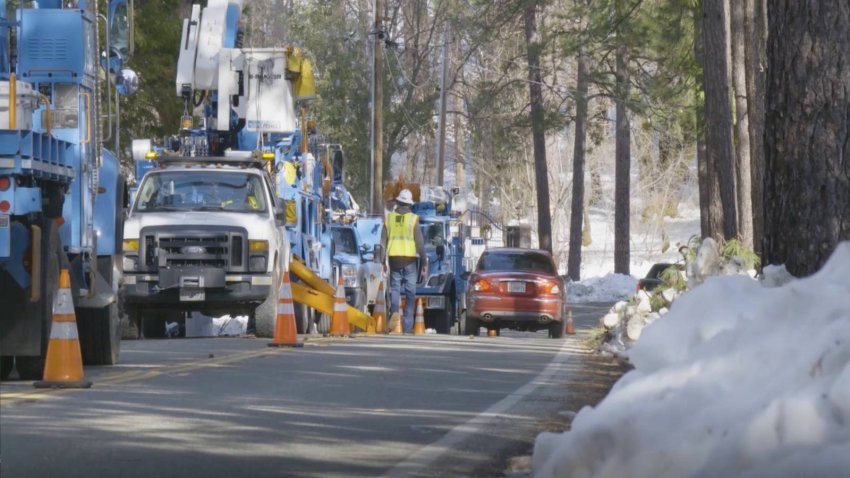 Tormentas causan estragos en norte de California, residentes siguen sin electricidad