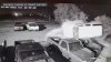 En imágenes: camioneta vuela por los aires y se estrella contra varios autos en estacionamiento