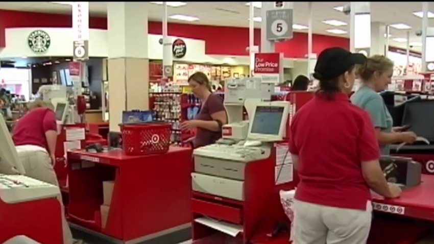 Target planea contratar a 100,000 trabajadores temporales para la época festiva