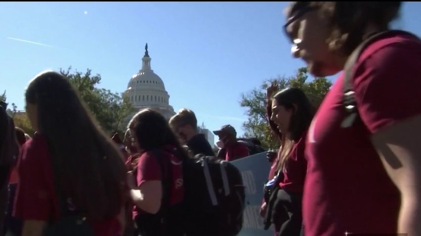 “No pidan nuestro voto” dice una beneficiaria de DACA en el Congreso