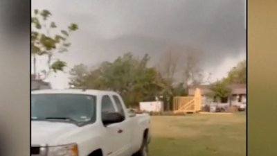 De cerca: captan en video un poderoso tornado en Texas