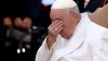 En video: el Papa Francisco se derrumba y llora durante una oración