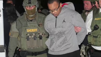 Sospechoso de asesinar a 6 personas en el centro de California se presenta en corte