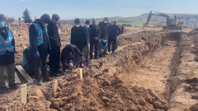 Video: rescatan a 5 que quedaron atrapados en los escombros tras los terremotos en Turquía y Siria