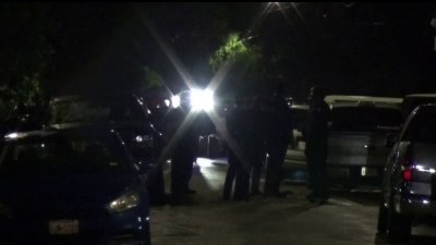 Supuestamente amenazó a sus vecinos con un cuchillo en una fiesta de graduación