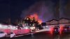 Incendio destruye casa en Los Banos; fuegos artificiales serían la causa