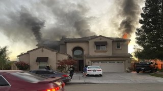 Una familia de ocho personas quedó desplazada tras incendio en su propiedad.