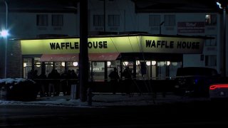 tiroteo en Waffle House de Indiana