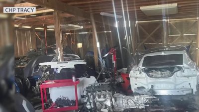 Recuperan decenas de autos robados en Tracy
