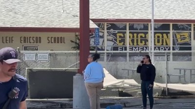 Estudiantes de primaria deben evacuar escuela debido a incendio en la cafetería