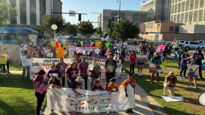 Marcha por Día Internacional del Trabajo: manifestantes piden una reforma migratoria