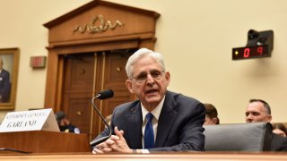 El secretario de Justicia, Merrick Garland, cuando testificó ante el Comité Judicial de la Cámara Baja el 4 de junio pasado en Washington.