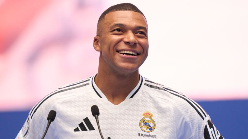 MADRID, SPAIN – JULY 16: Real Madrid new signing, Kylian Mbappe is unveiled at Estadio Santiago Bernabeu on July 16, 2024 in Madrid, Spain. (Photo by Diego Souto/Getty Images)