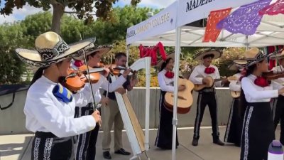 Jóvenes de Madera mantienen sus raíces mexicanas a través de la música