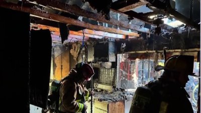 Voraz incendio deja sin hogar a familia hispana en Sanger