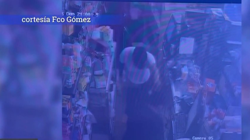 Roba con machete en mano negocio hispano en Stockton, según autoridades