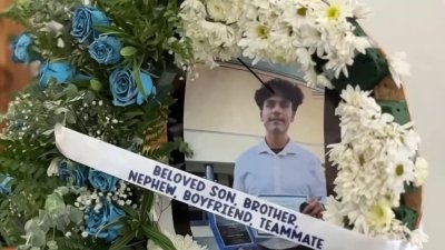 Familiares y amigos despiden a Lorenzo Sánchez, el joven apuñalado en un centro comercial de Hanford