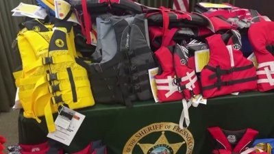 Repartirán chalecos salvavidas en el condado Fresno: te decimos cuándo y dónde
