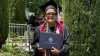Del campo a la universidad: la historia de Lydia Arredondo, la hispana que se graduó a los 72 años en Fresno