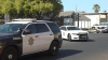 Agente de ICE es arrestado tras ser acusado de agredir a hombre de 72 años y a su hija en Fresno